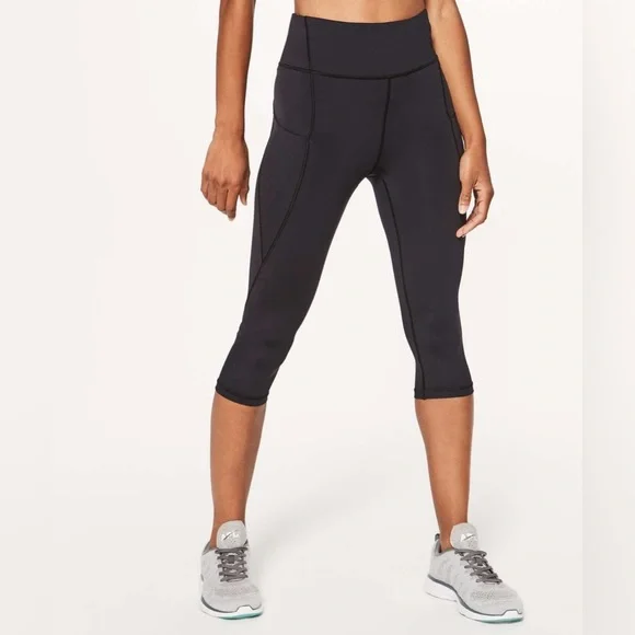 Lululemon Break Free Crop Nulux 17" Leggings Black Size 4 Running Gym Sports - Picture 2 of 16